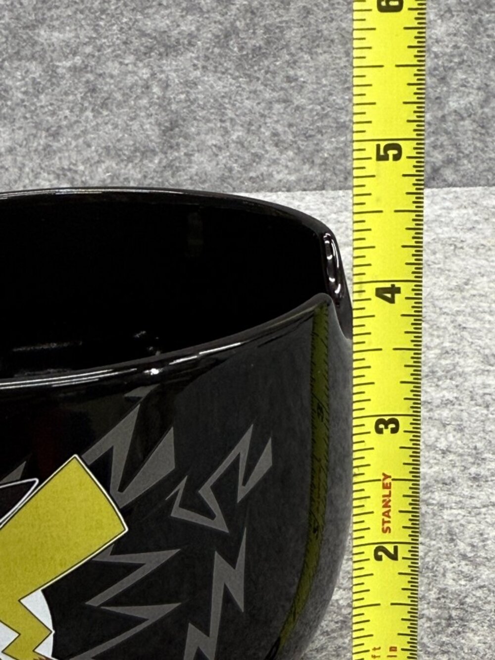 Pokemon Pikachu Black Ceramic Ramen Noodle Bowl 20 oz Silver Buffalo - Picture 6 of 9